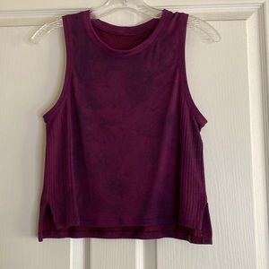 Lululemon train to be tank size 4